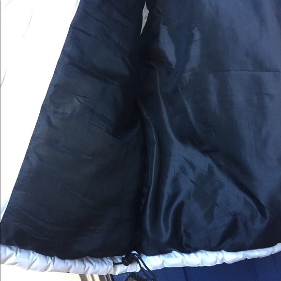 MAKEANOFFER Beautiful Snow White Mountain Winter Vest Hood ❄️ - Picture 5 of 14